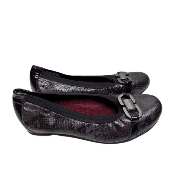 Munro Flats Size 6.5 Ivy II Black Snake Slip On Flexible - Picture 3 of 10